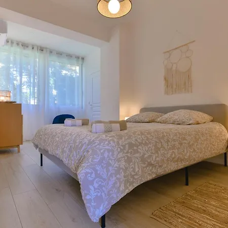 Refait à Neuf, Proche Et Centre Ville- Ajaccio-parc Berthaut Appartement