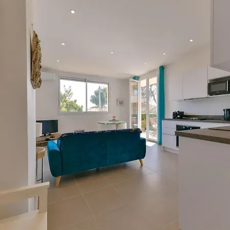 Apartment Refait A Neuf, Proche Et Centre Ville- Ajaccio-parc Berthaut Ajaccio (Corsica)