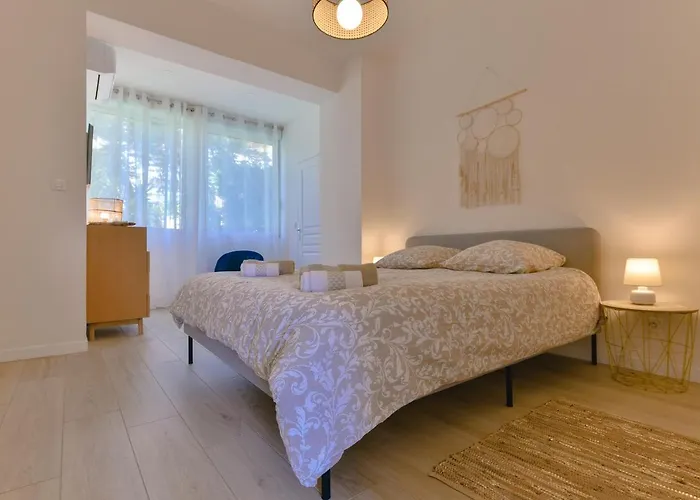Refait A Neuf, Proche Et Centre Ville- Ajaccio-parc Berthaut Apartmán