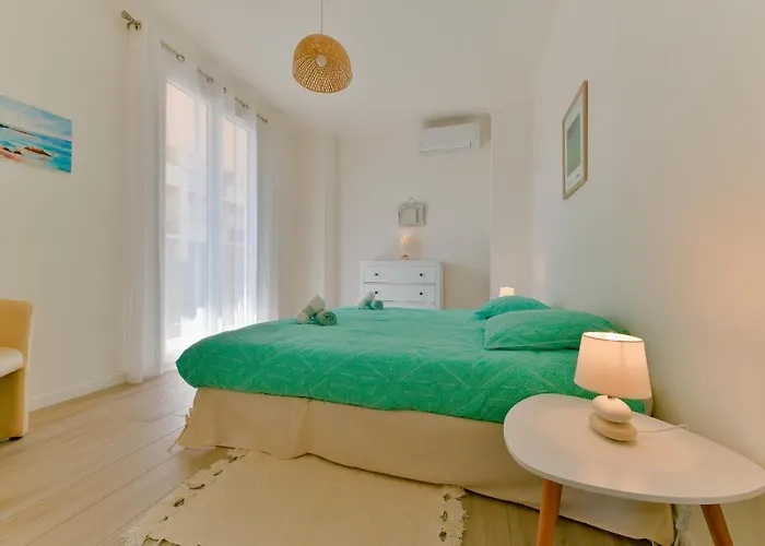 Apartmán Refait A Neuf, Proche Et Centre Ville- Ajaccio-parc Berthaut Ajaccio (Corsica)