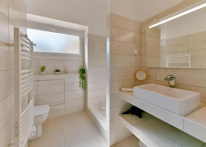 Refait A Neuf, Proche Et Centre Ville- Ajaccio-parc Berthaut Apartmán *