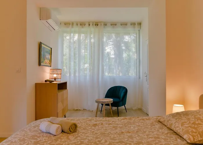 Refait A Neuf, Proche Et Centre Ville- Ajaccio-parc Berthaut Apartmán *